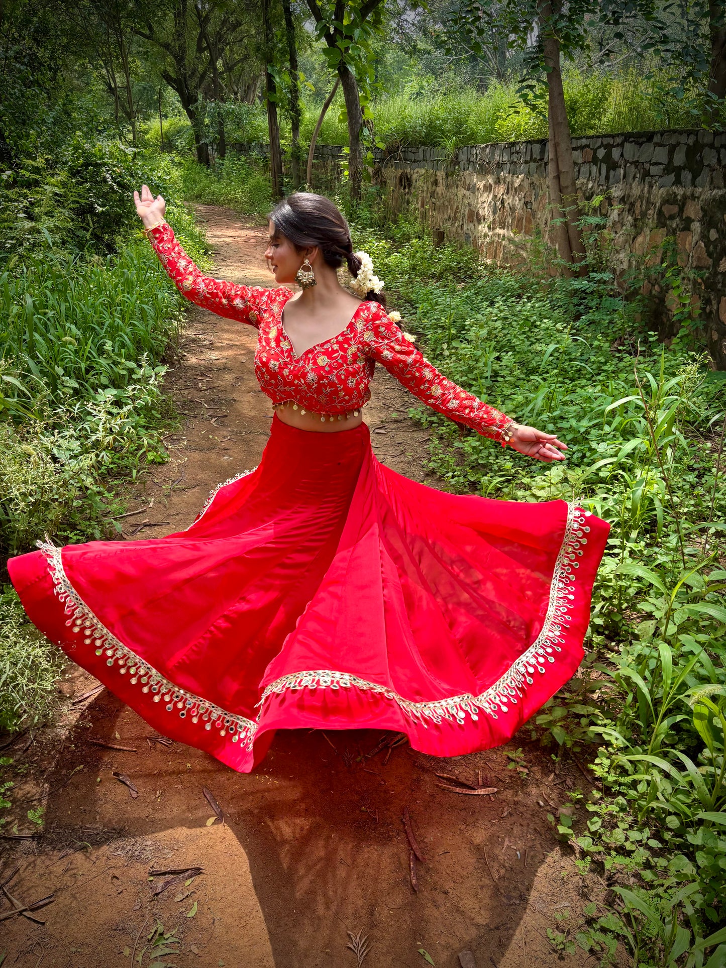 RED LEHENGA
