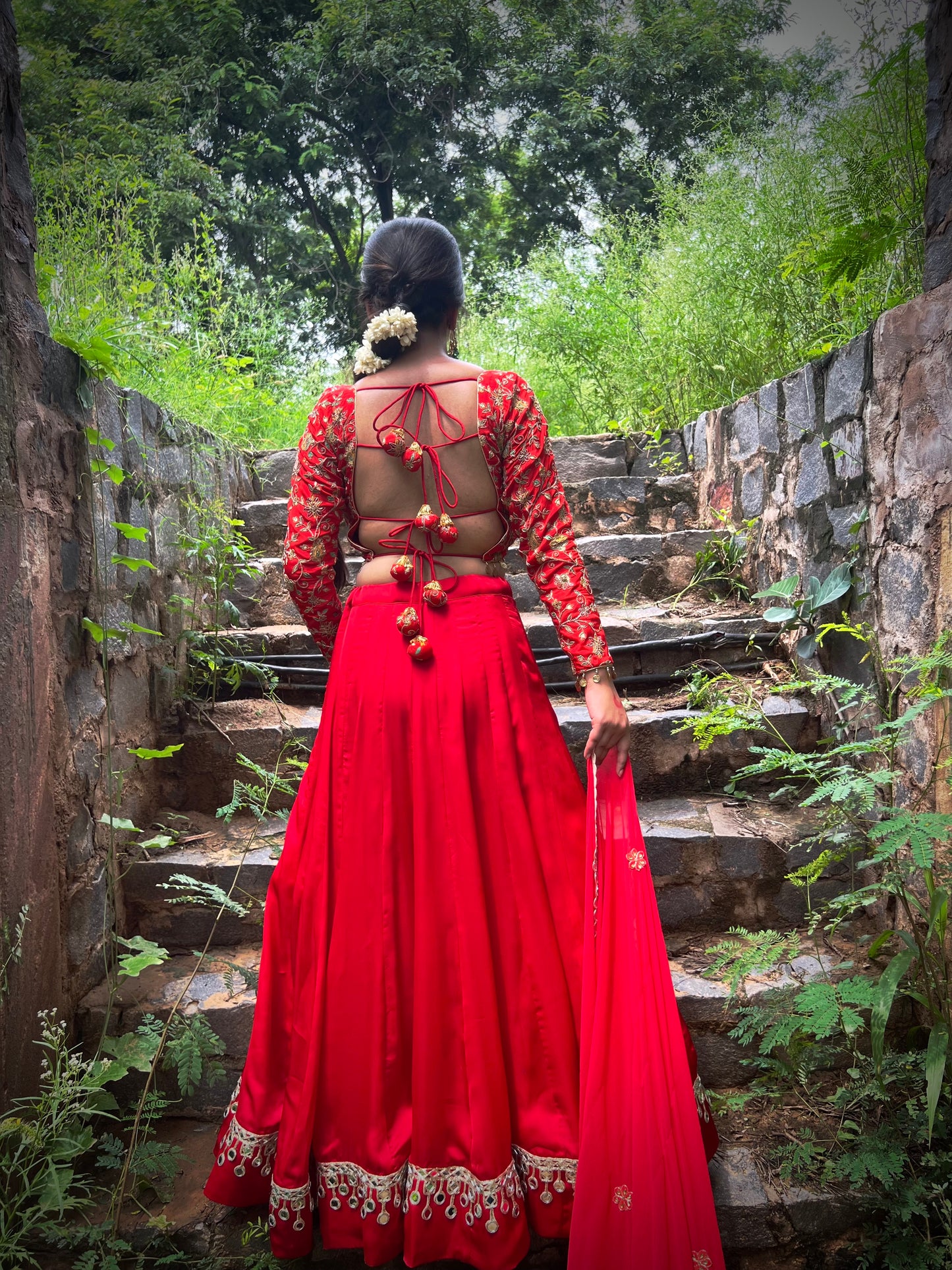 RED LEHENGA