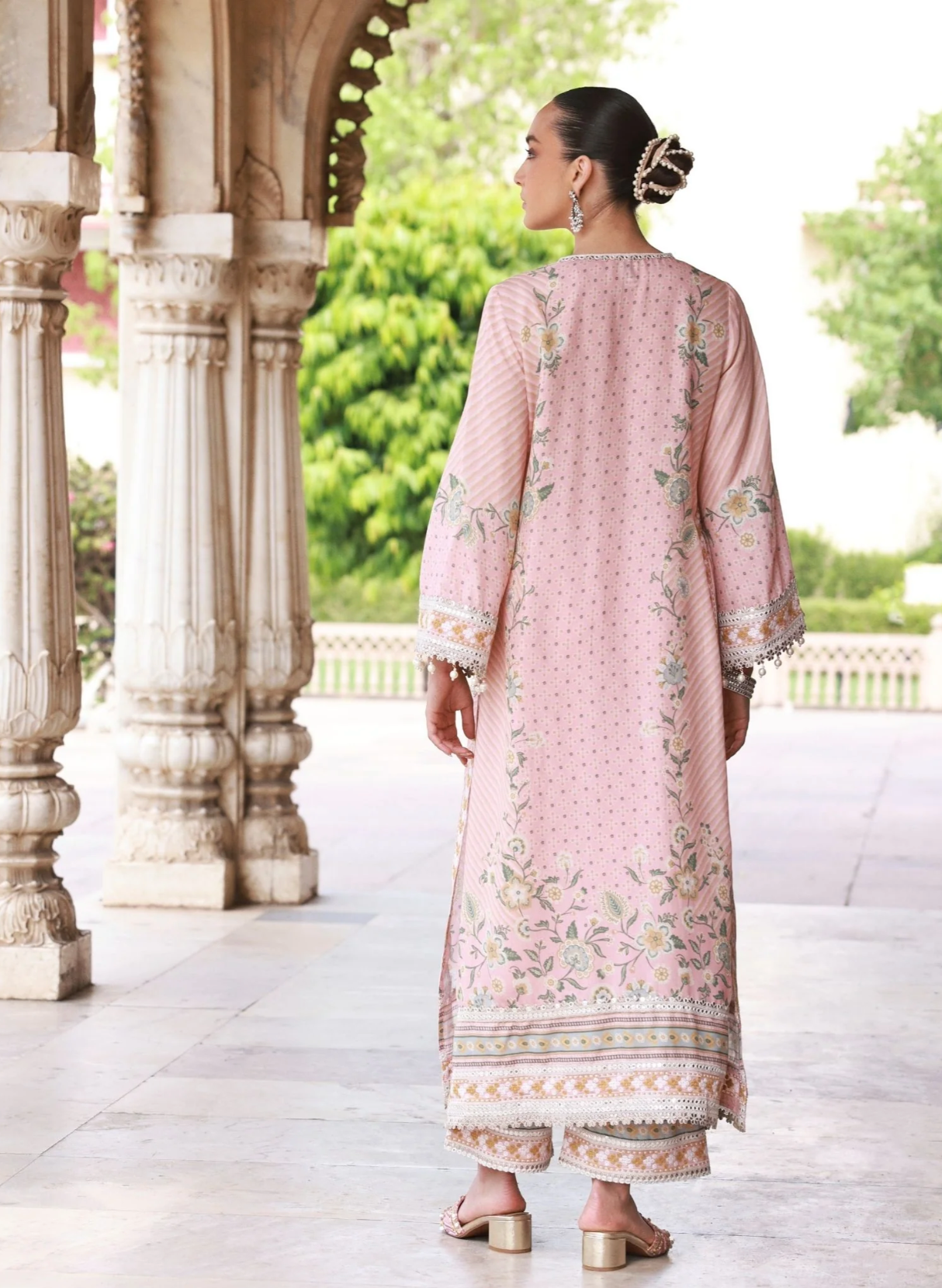 Olisha Lawn Pink Kurta Set