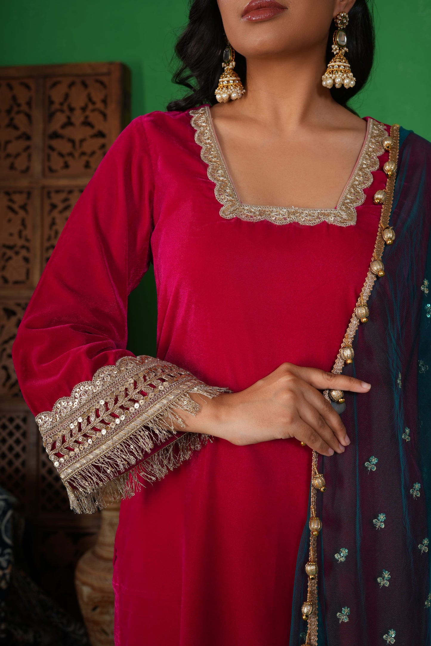 Gulabi Noor – Magenta Kurta Set with Teal Dupatta