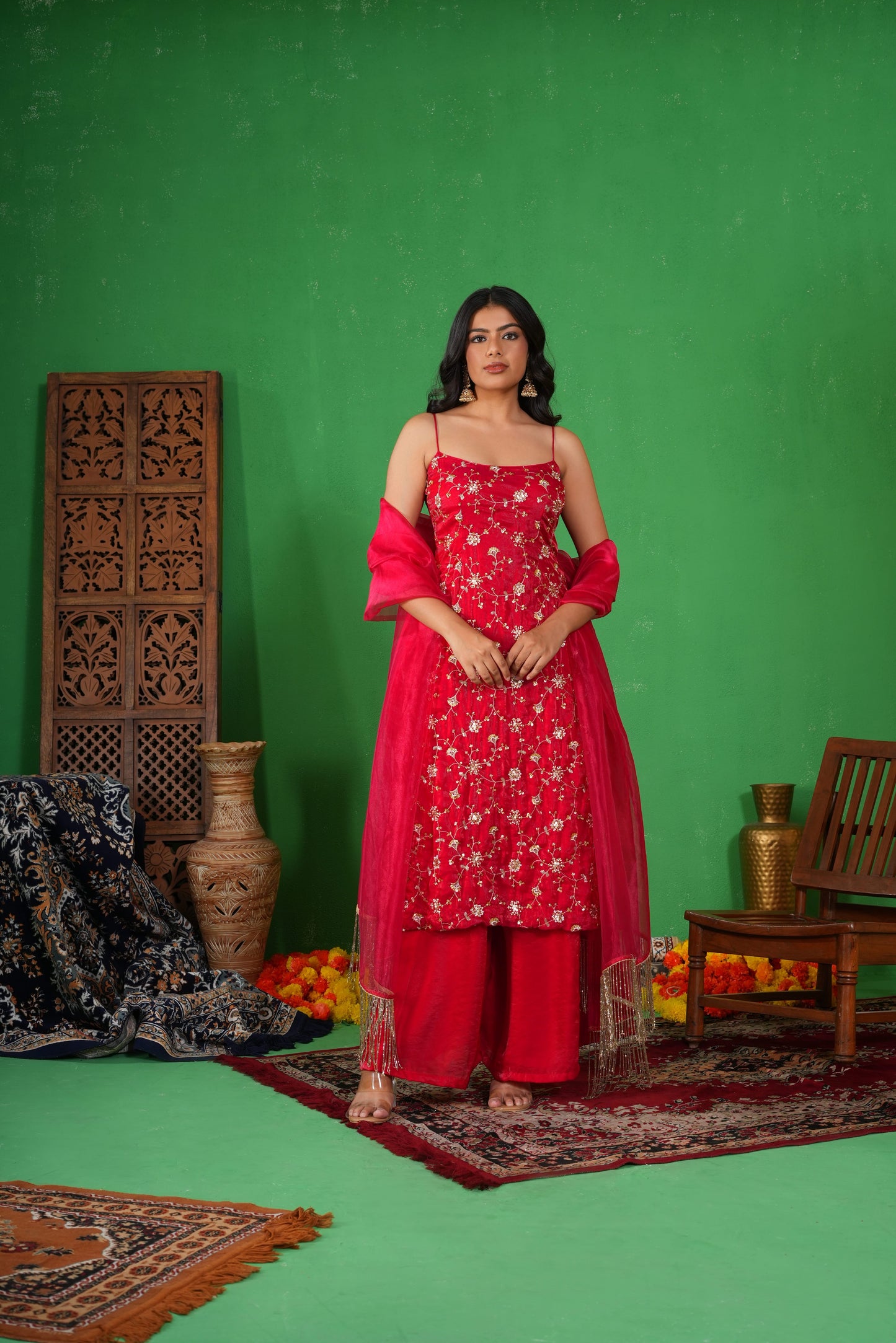 Gulabi Phooljadi- Pink Straight suit