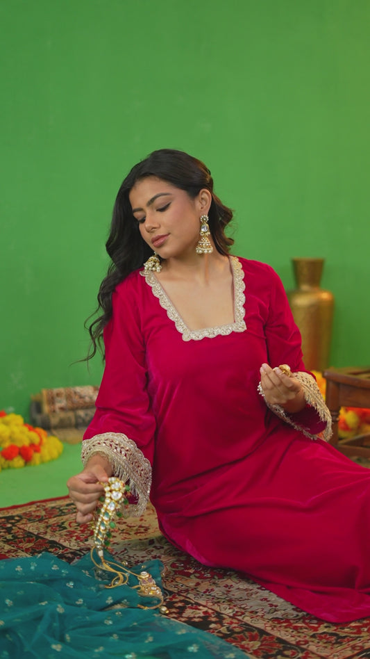 Gulabi Noor – Magenta Kurta Set with Teal Dupatta